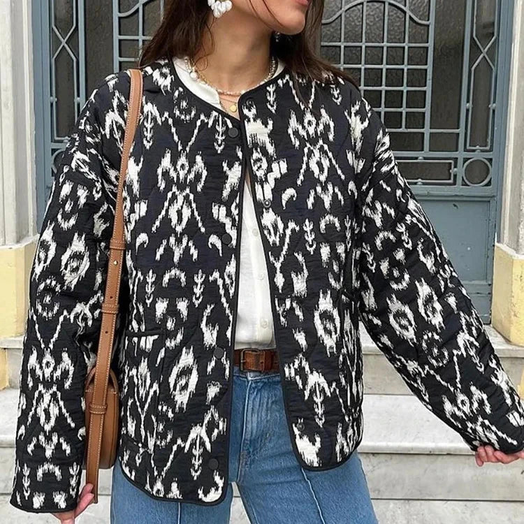 Chaqueta casual oversize con estampado de leopardo. - Inverna